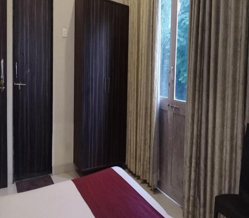 Hotel White House Pune Exterior photo