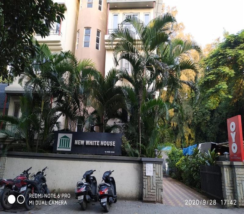 Hotel White House Pune Exterior photo