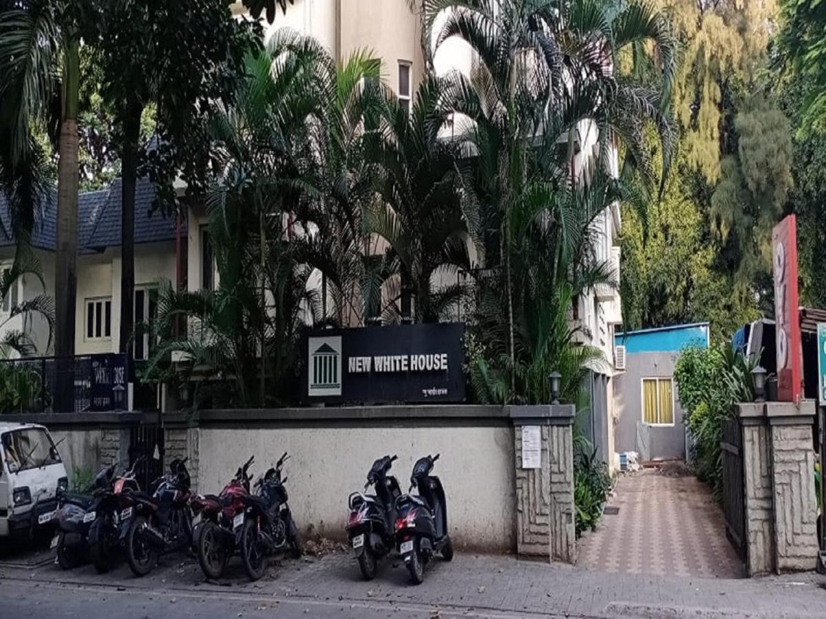 Hotel White House Pune Exterior photo