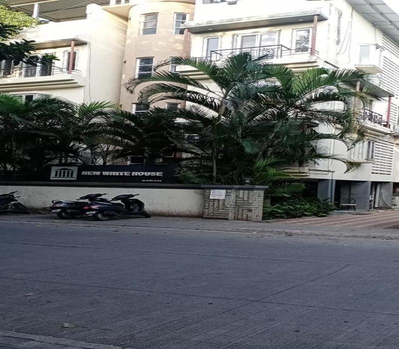 Hotel White House Pune Exterior photo