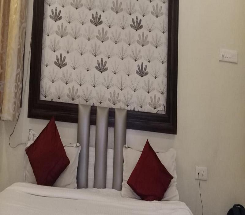 Hotel White House Pune Exterior photo