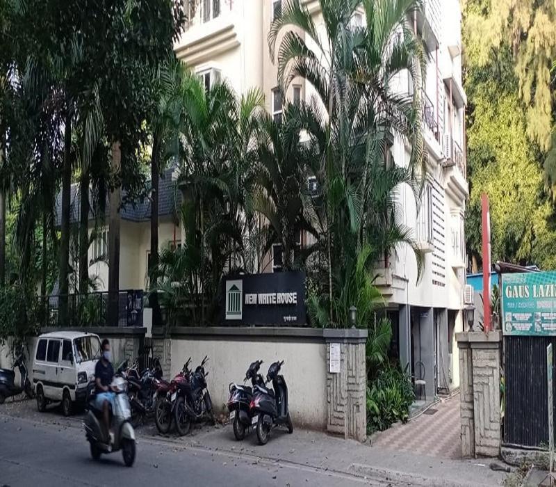 Hotel White House Pune Exterior photo