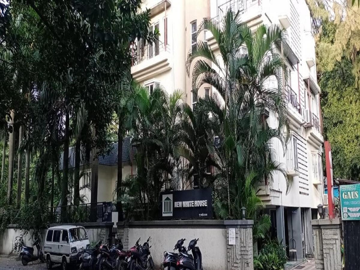 Hotel White House Pune Exterior photo